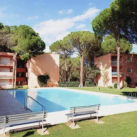 Con Piscina Y Wifi Cerca De La Playa Apartment *
